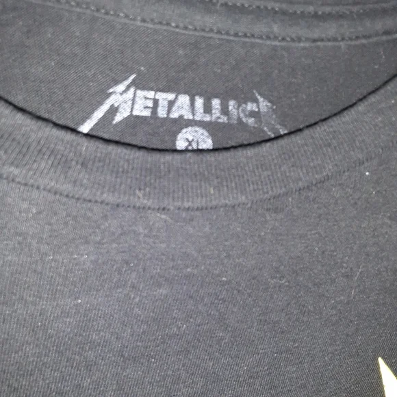Metallica Shirt - Picture 4 of 4